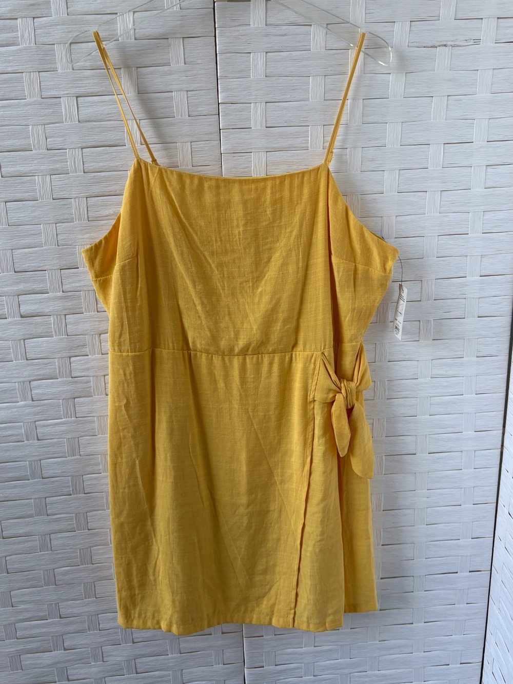 Nine West XL Yellow Spaghetti Straps Mini Dress Lined NWT Back Zip Wedding Guest